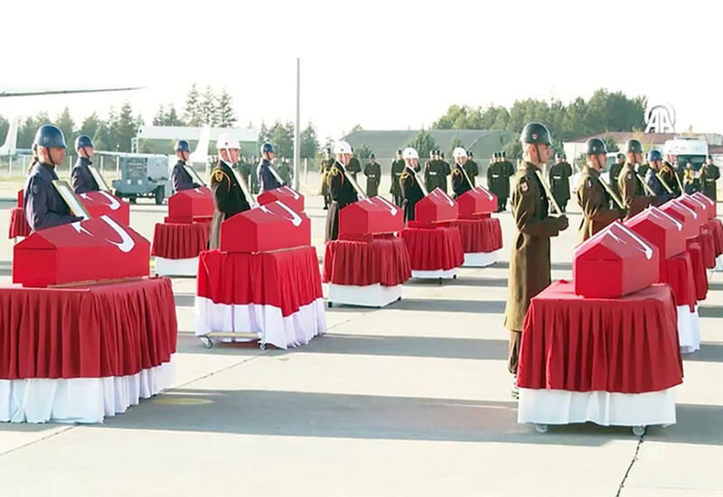 В Анкаре простились с 20 военнослужащими, погибшими при крушении самолета в Грузии