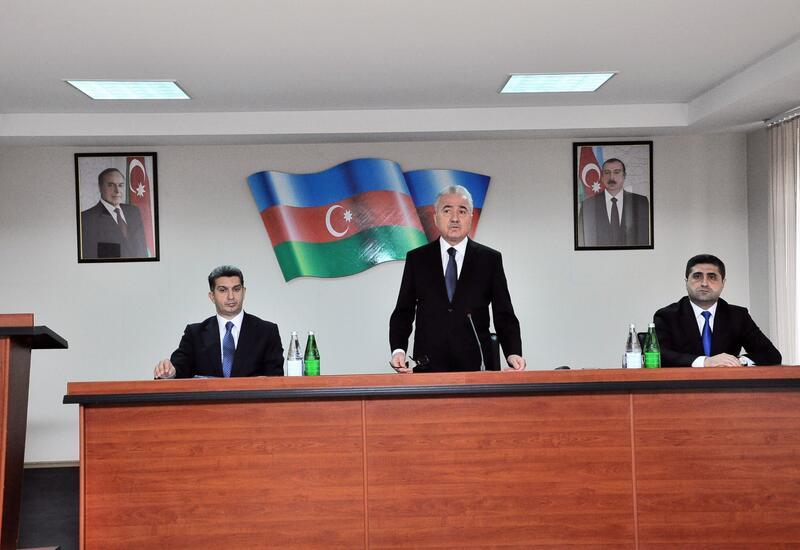 Глава Исполнительной власти Гёйгёльского района представлен коллективу