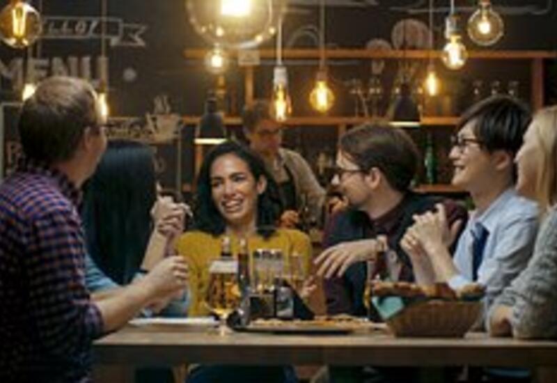 Раскрыта неожиданная связь между интеллектом и восприятием речи в шуме