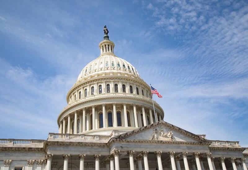 Американские сенаторы отказались от денег