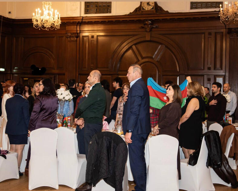 Londonda "Vətən müharibəsi tarixi. Şəxsiyyət faktoru" kitabının  təqdimatı keçirilib