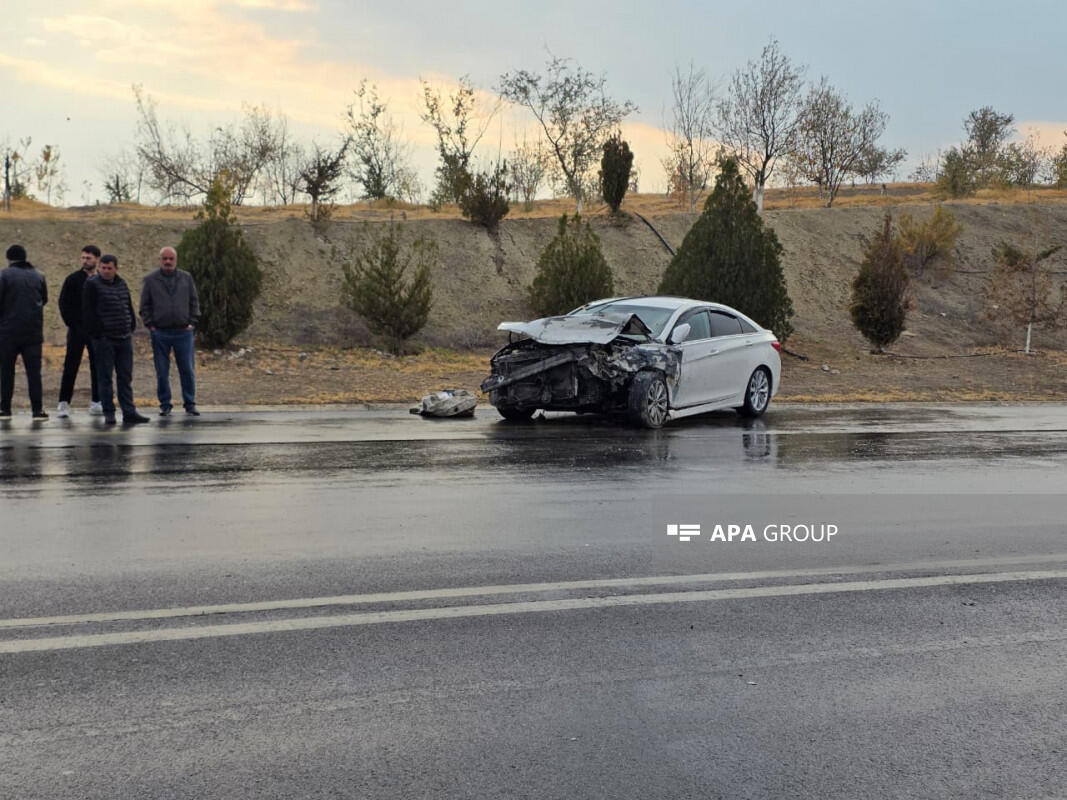 В Нахчыване столкнулись Hyundai и Mercedes