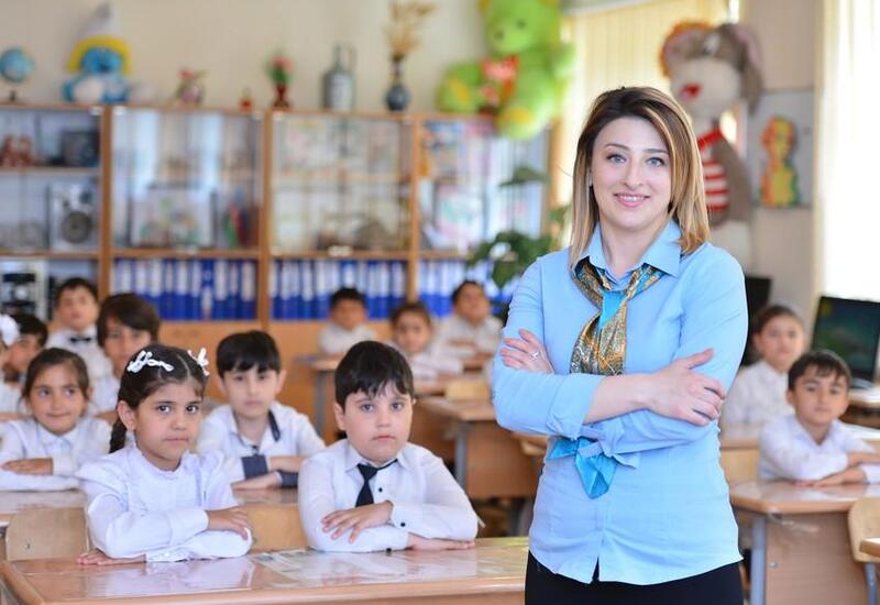 Müəllimlərin yeni əməkhaqqı sisteminə keçidi təhsil üçün nələr vəd edir?