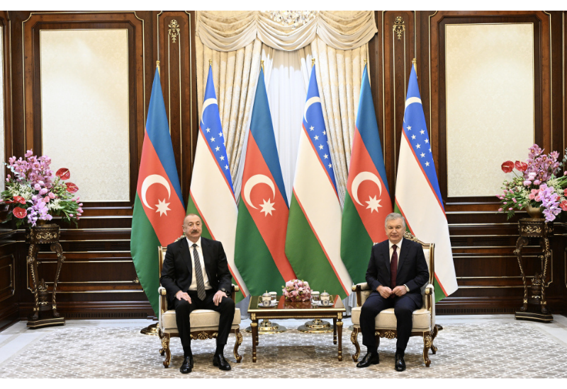 В Ташкенте состоялась встреча Президента Ильхама Алиева с Президентом Шавкатом Мирзиёевым один на один