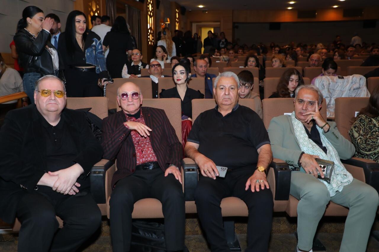 Не могу забыть. Амалия Панахова