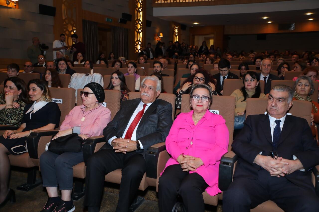 Не могу забыть. Амалия Панахова