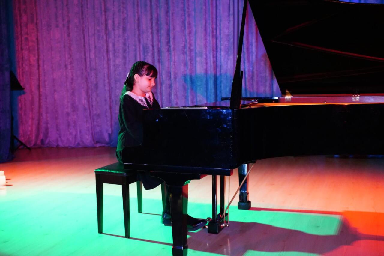 Талантливые дети создали в Баку атмосферу эпохи барокко