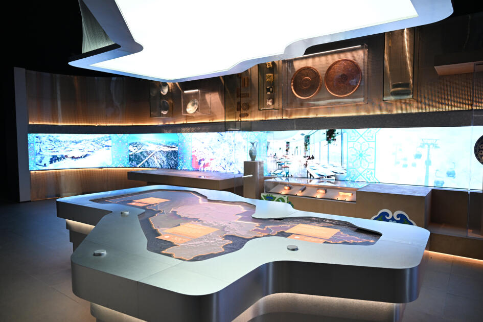 Президент Ильхам Алиев ознакомился с Центром исламской цивилизации в Ташкенте