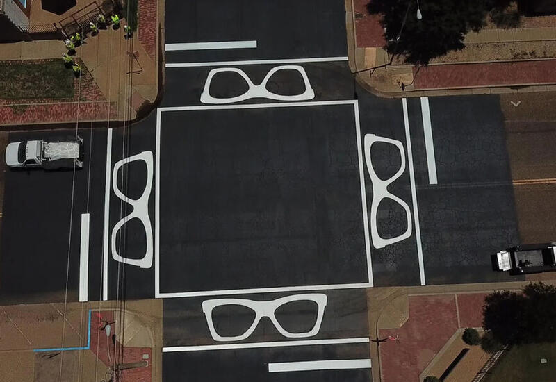 В Техасе уберут знаменитую «зебру» в виде очков