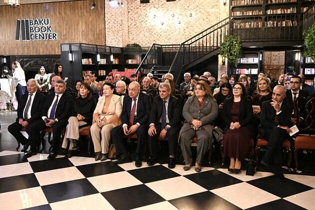 Презентована книга "Региональная кухня Иреванского ханства" на английском языке