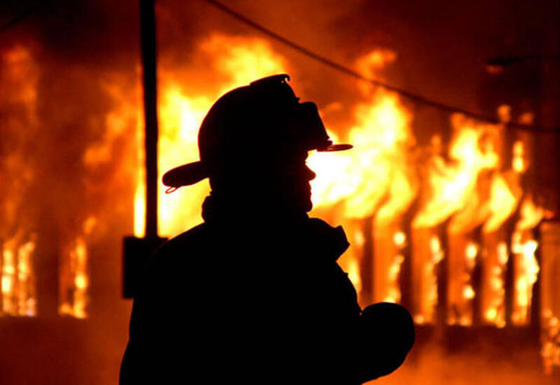 Пожар в центре Баку