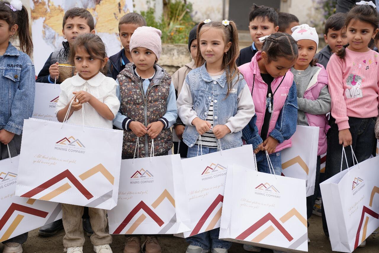 Azərbaycan İnterneyşnl Mayninq Kompani Limited Şirkəti Gədəbəydə sosial təşəbbüslərin icrasını uğurla davam etdirir