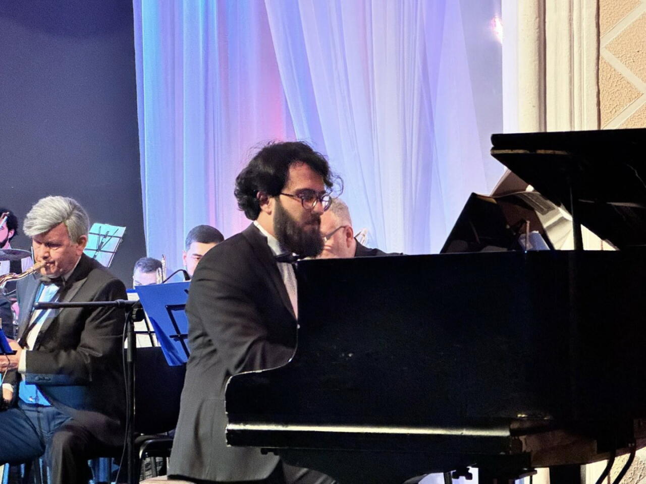 Когда театральная сцена Баку превращается в музыкальное кино