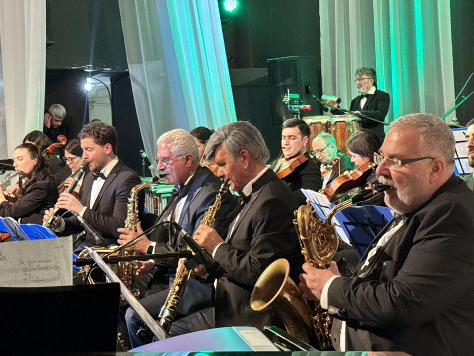 Когда театральная сцена Баку превращается в музыкальное кино