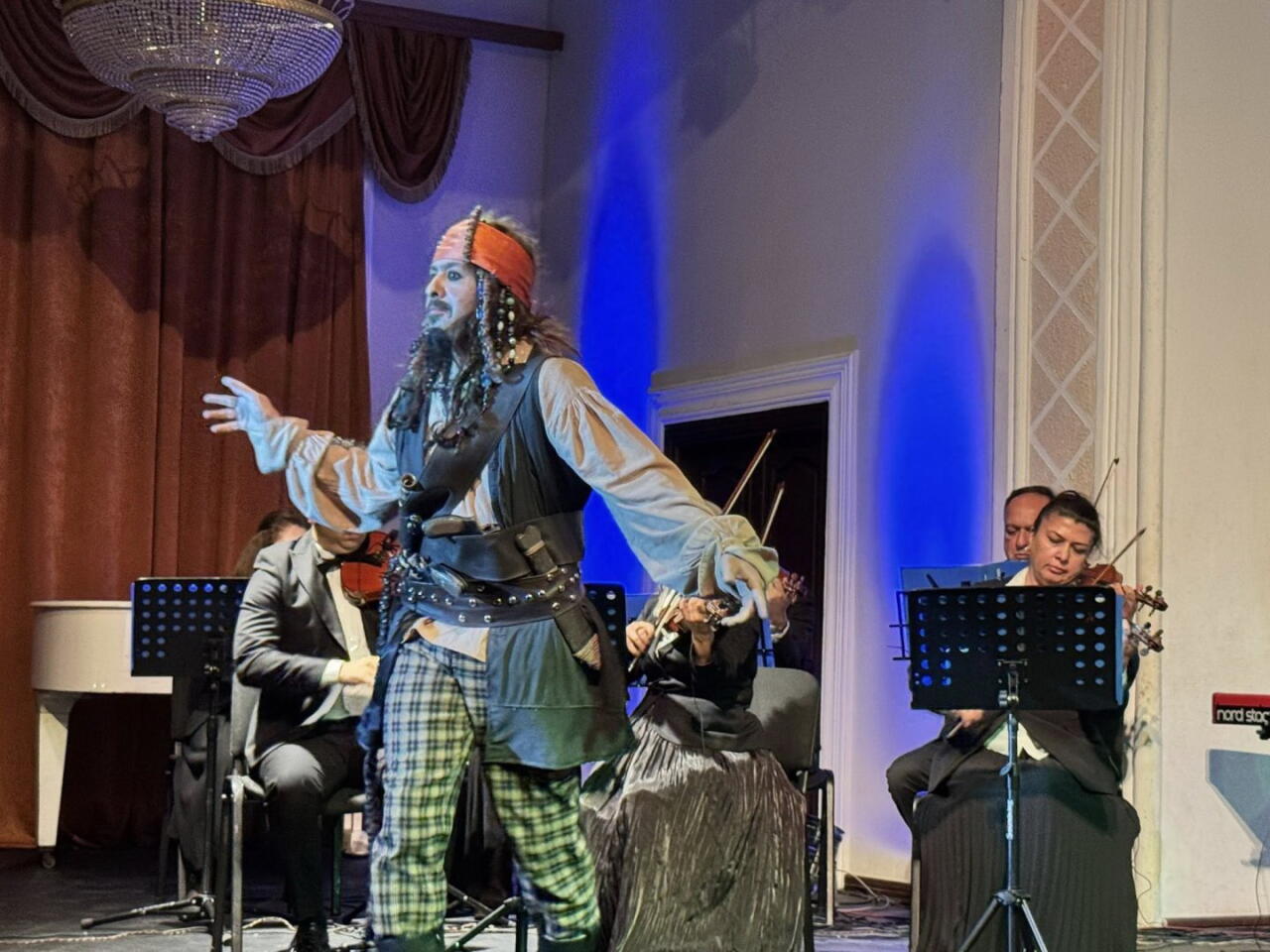 Когда театральная сцена Баку превращается в музыкальное кино