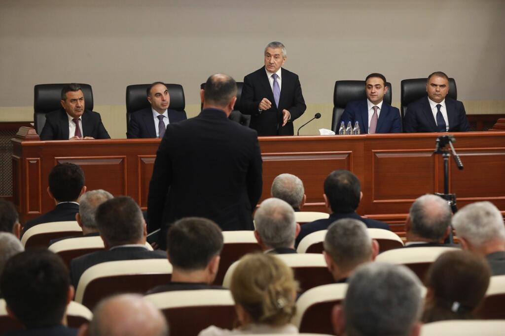 В Баку проходят совещания по подготовке к зиме