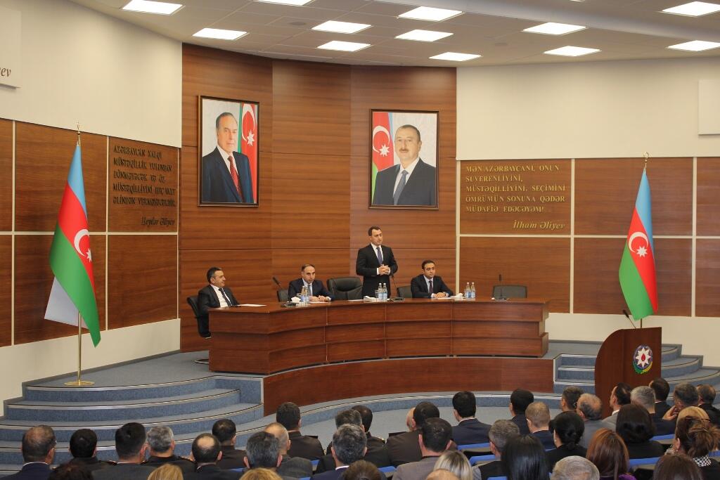 В Баку проходят совещания по подготовке к зиме