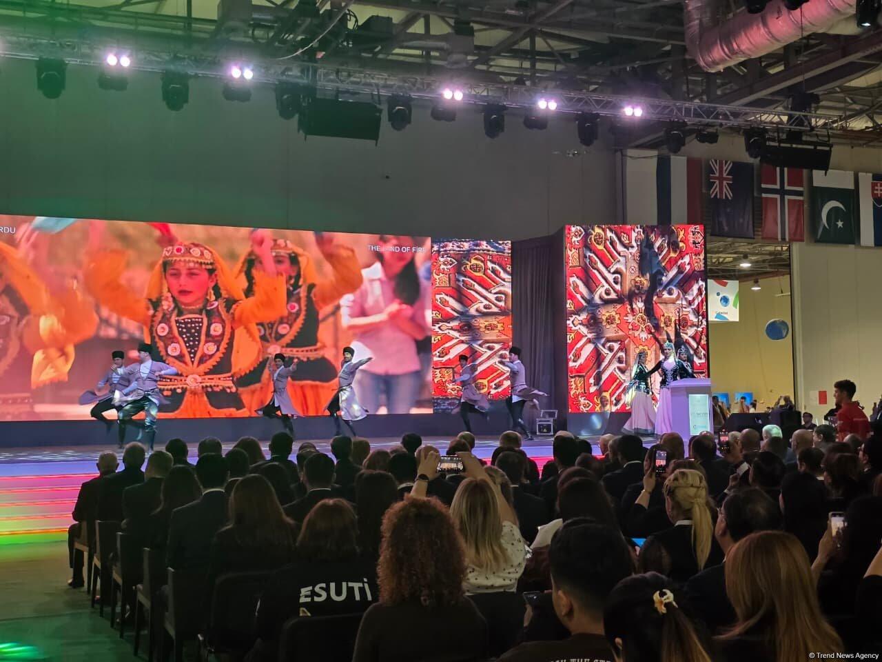 В Баку проходит церемония открытия Международного фестиваля STEAM Azerbaijan