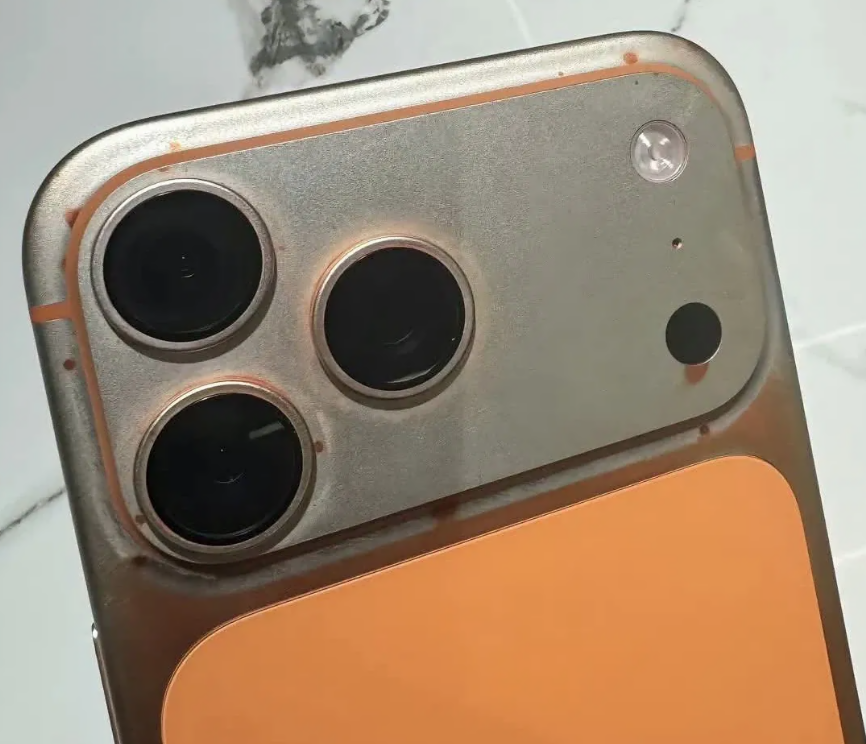 "iPhone 17"nin rəngi 2 aya soldu