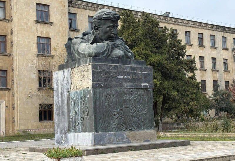 Бюст Джафара Джаббарлы отреставрируют