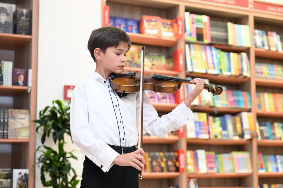 Состоялась церемония презентации книги «Мы изучаем азербайджанский язык»