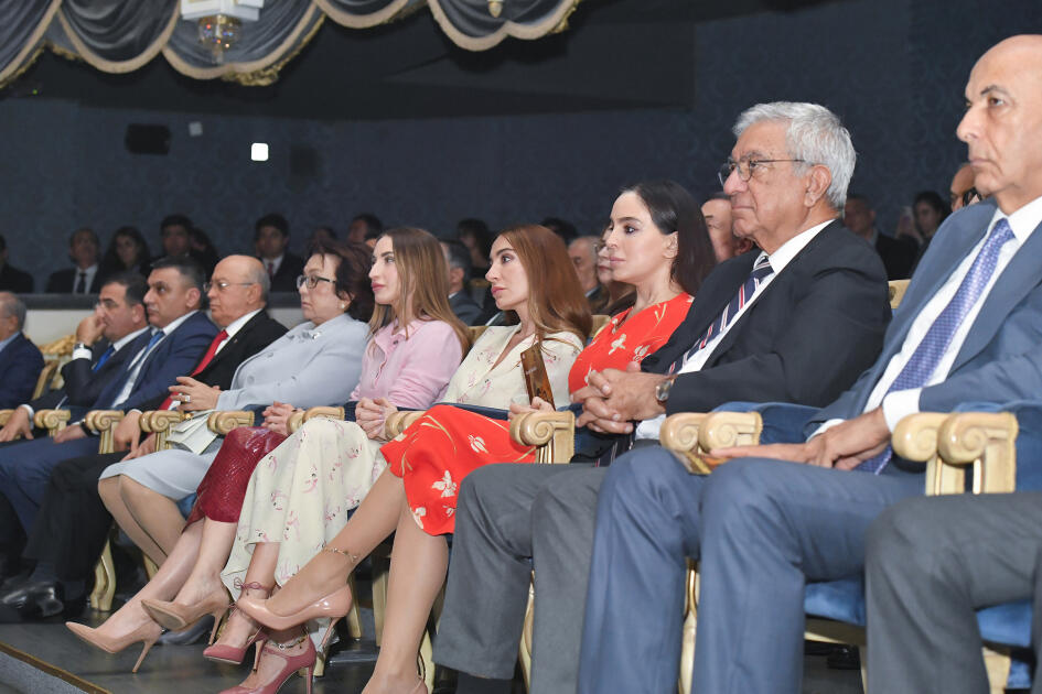 В Академическом музыкальном театре состоялась премьера спектакля «Гюльчохра и Аскер»