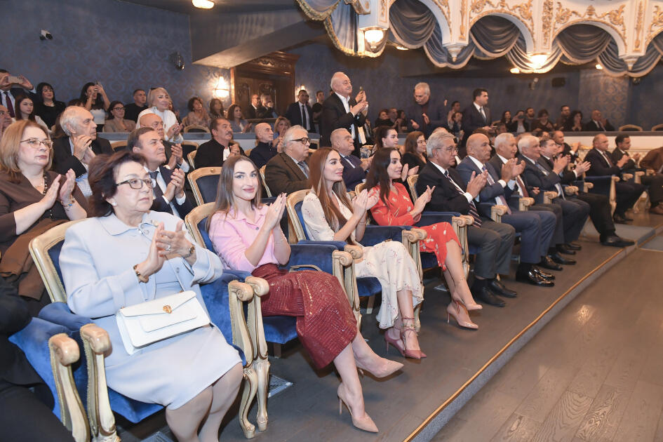 В Академическом музыкальном театре состоялась премьера спектакля «Гюльчохра и Аскер»