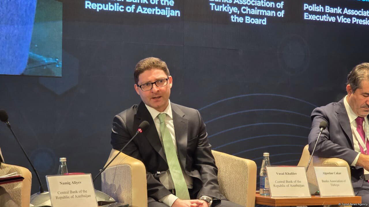 В Баку проходит IX Международный банковский форум