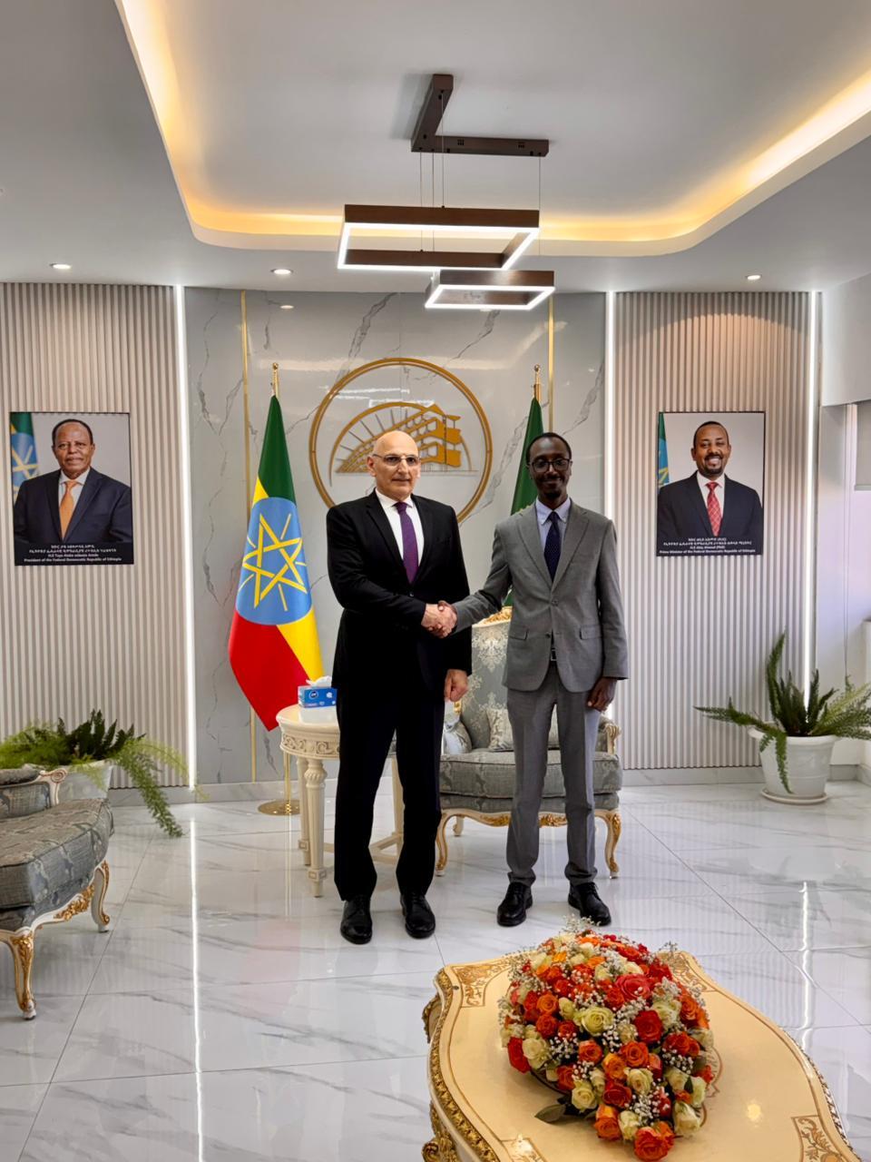 Prezidentin xüsusi tapşırıqlar üzrə nümayəndəsi Elçin Əmirbəyov Efiopiyada işgüzar səfərdə olub