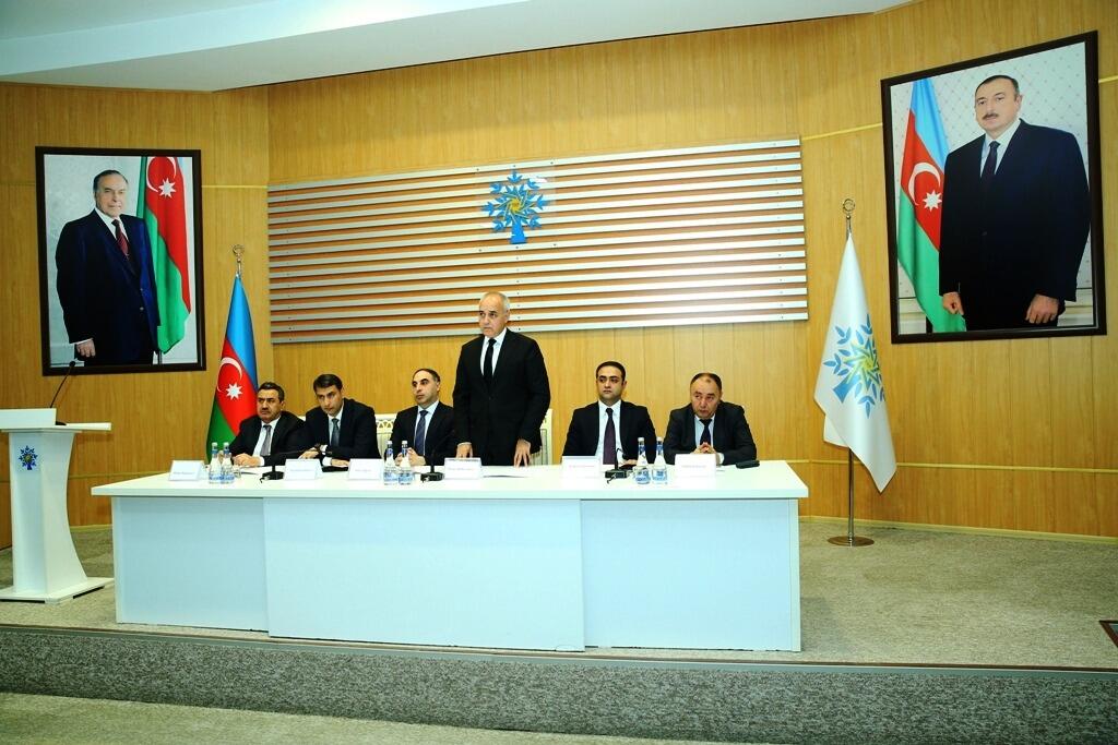 Bakı şəhərində qarlı havalara hazırlıq tədbirləri davam edir