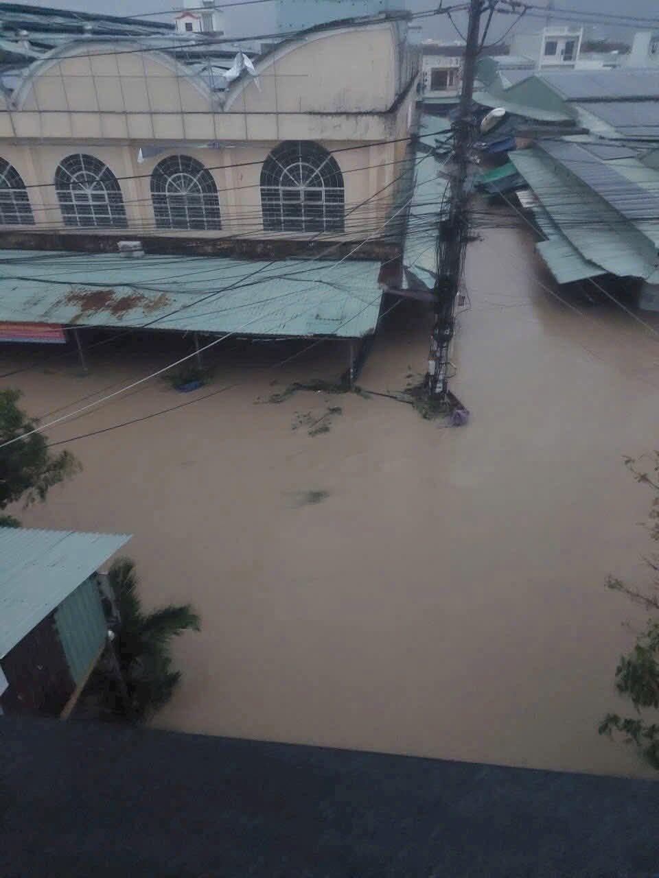 Сильное наводнение во Вьетнаме