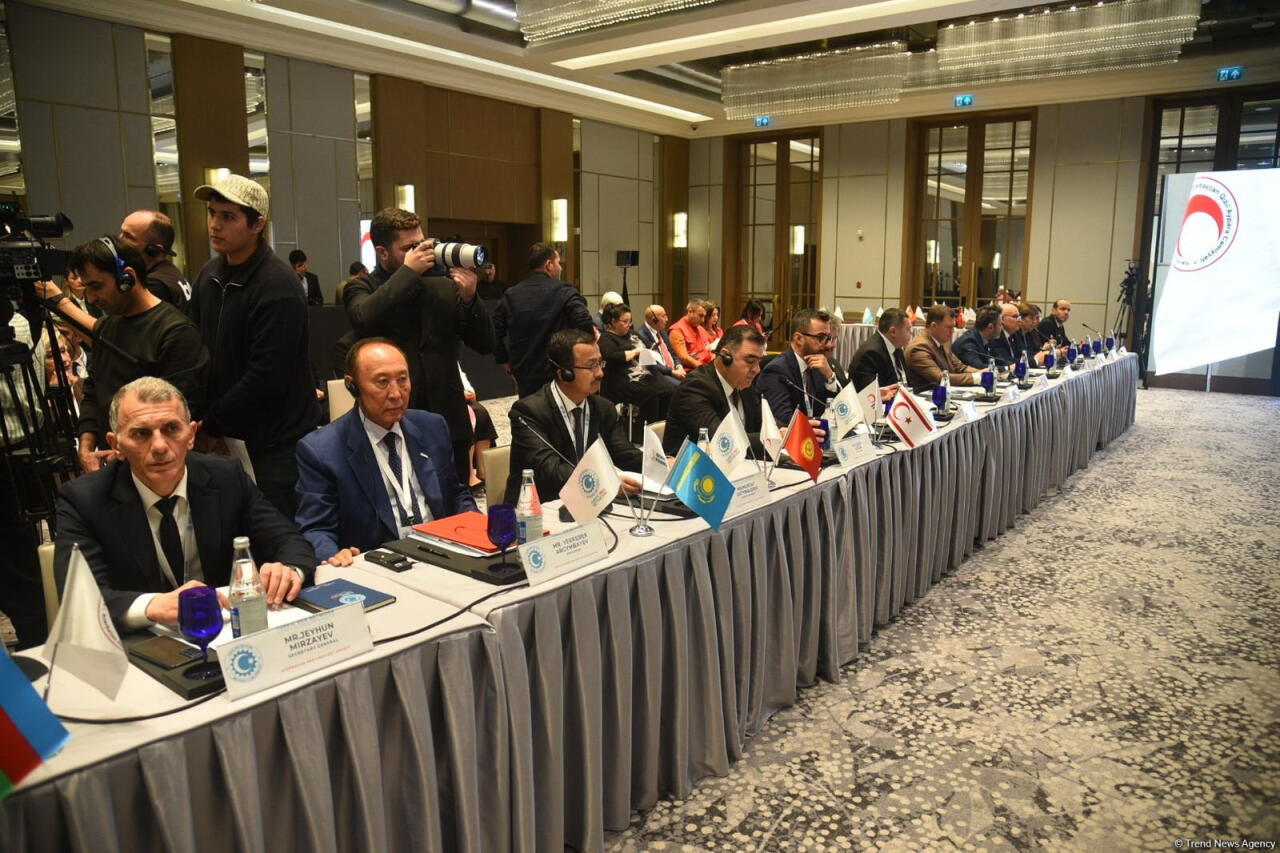 В Баку проходит встреча руководителей Сети Красного полумесяца стран-членов ОТГ