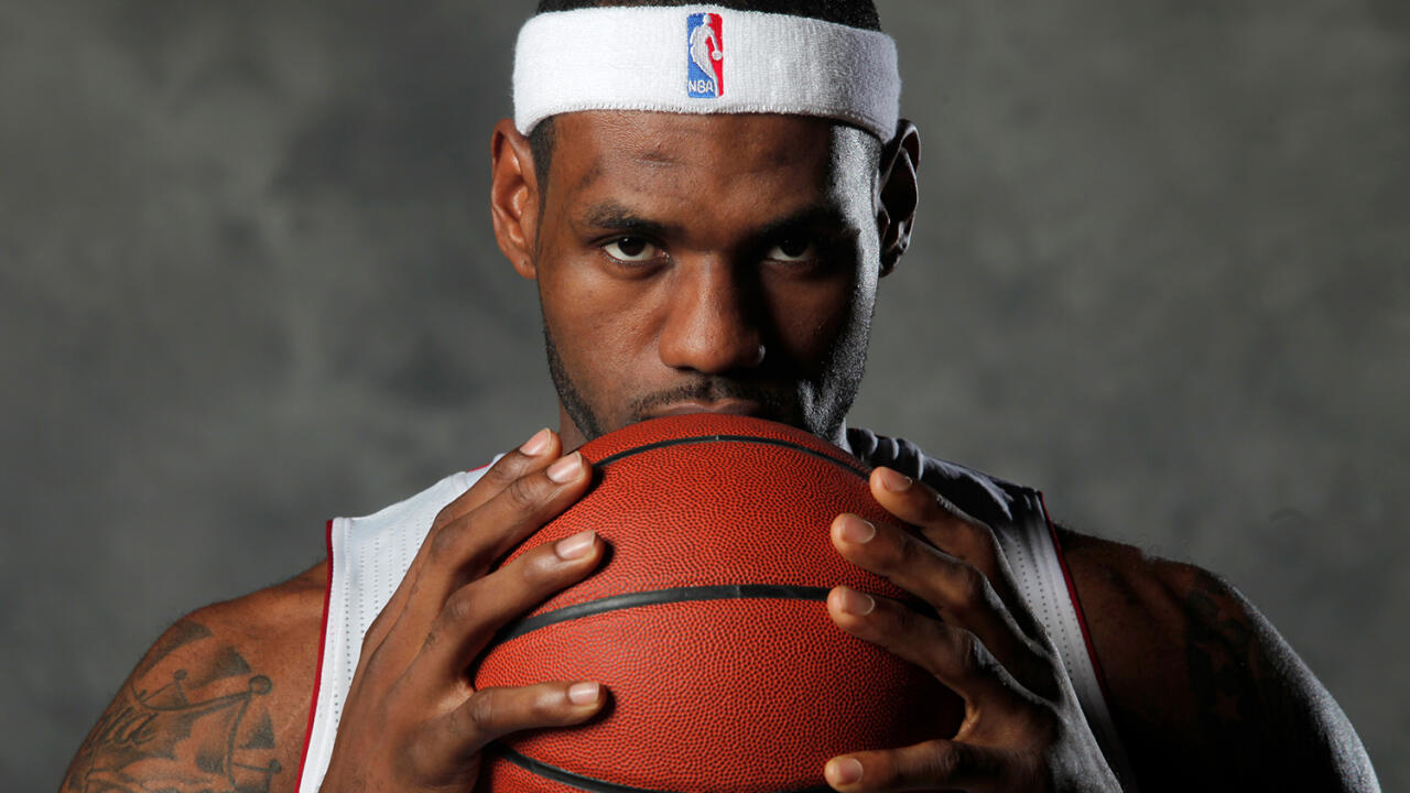 LeBron James se je vrnil na igrišča v svoji rekordni 23. sezoni NBA