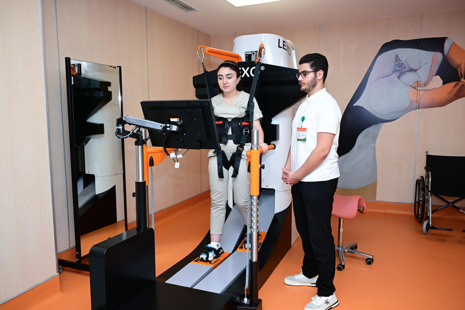 Yeni Klinikada Yeni Robotik Reabilitasiya və Sümük İliyi Transplantasiyası mərkəzlərinin açılış mərasimi olub