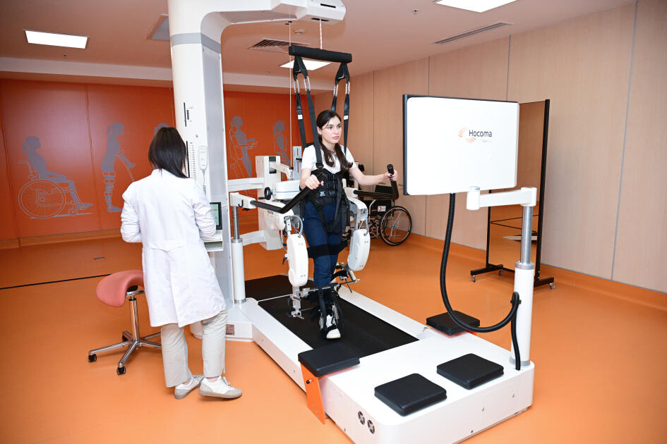 Yeni Klinikada Yeni Robotik Reabilitasiya və Sümük İliyi Transplantasiyası mərkəzlərinin açılış mərasimi olub