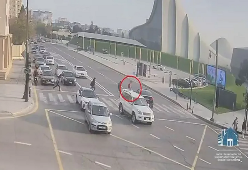 Bakıda avtomobil şagirdi vurdu