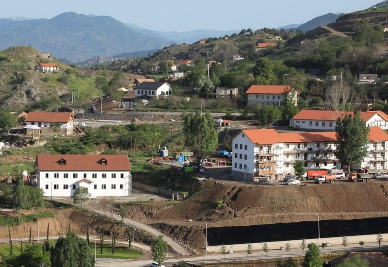 Beş ildə beş onilliyin işləri