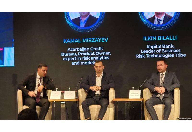 В Баку проходит второй день IX Международного банковского форума