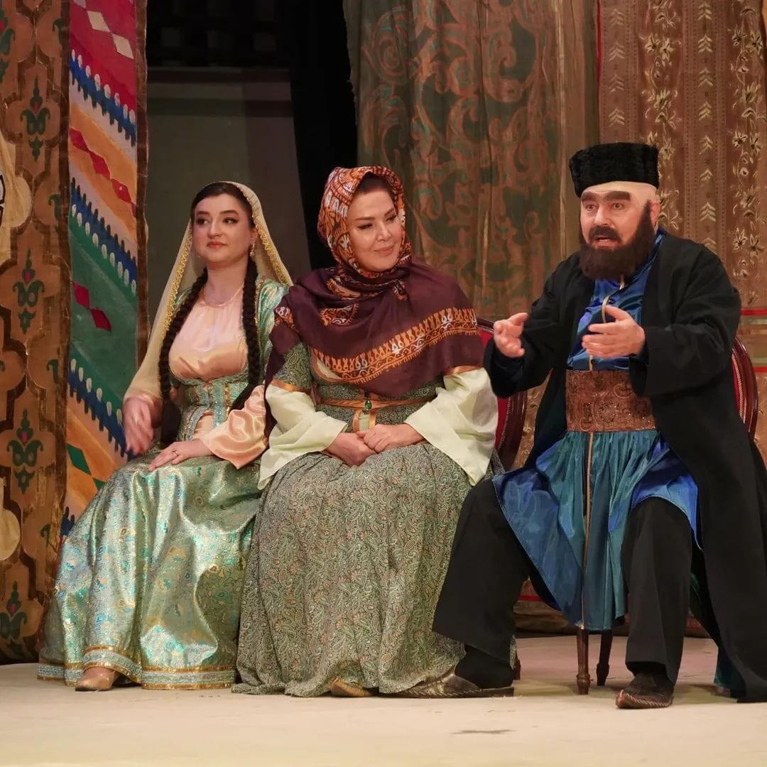 Баку начала XX века - c колоритной атмосферой, бытом и живым юмором