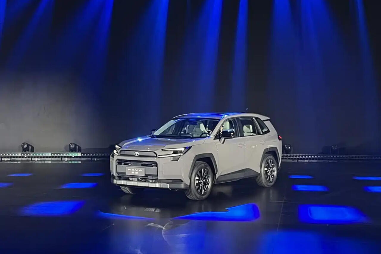 Новый Toyota RAV4 представлен в Китае