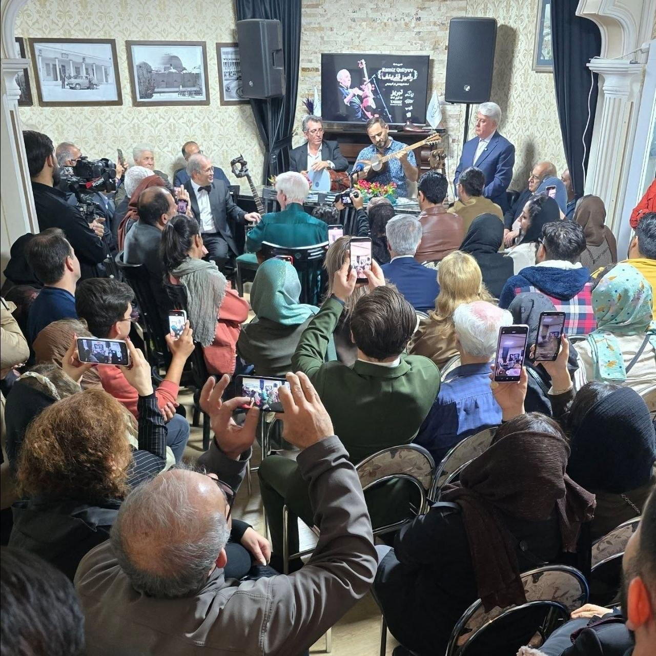 В Тебризе прошел вечер памяти выдающегося азербайджанского тариста Рамиза Гулиева