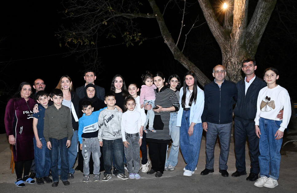 Leyla Əliyeva və Arzu Əliyeva Astarada Pəncəli Teymurovun ailəsini ziyarət ediblər