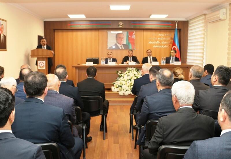 Paytaxtın daha üç rayonunda qarlı havalara  hazırlıqla bağlı müşavirələr keçirildi