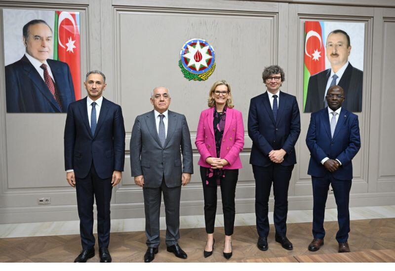 Али Асадов встретился с генеральным секретарем Международного союза электросвязи