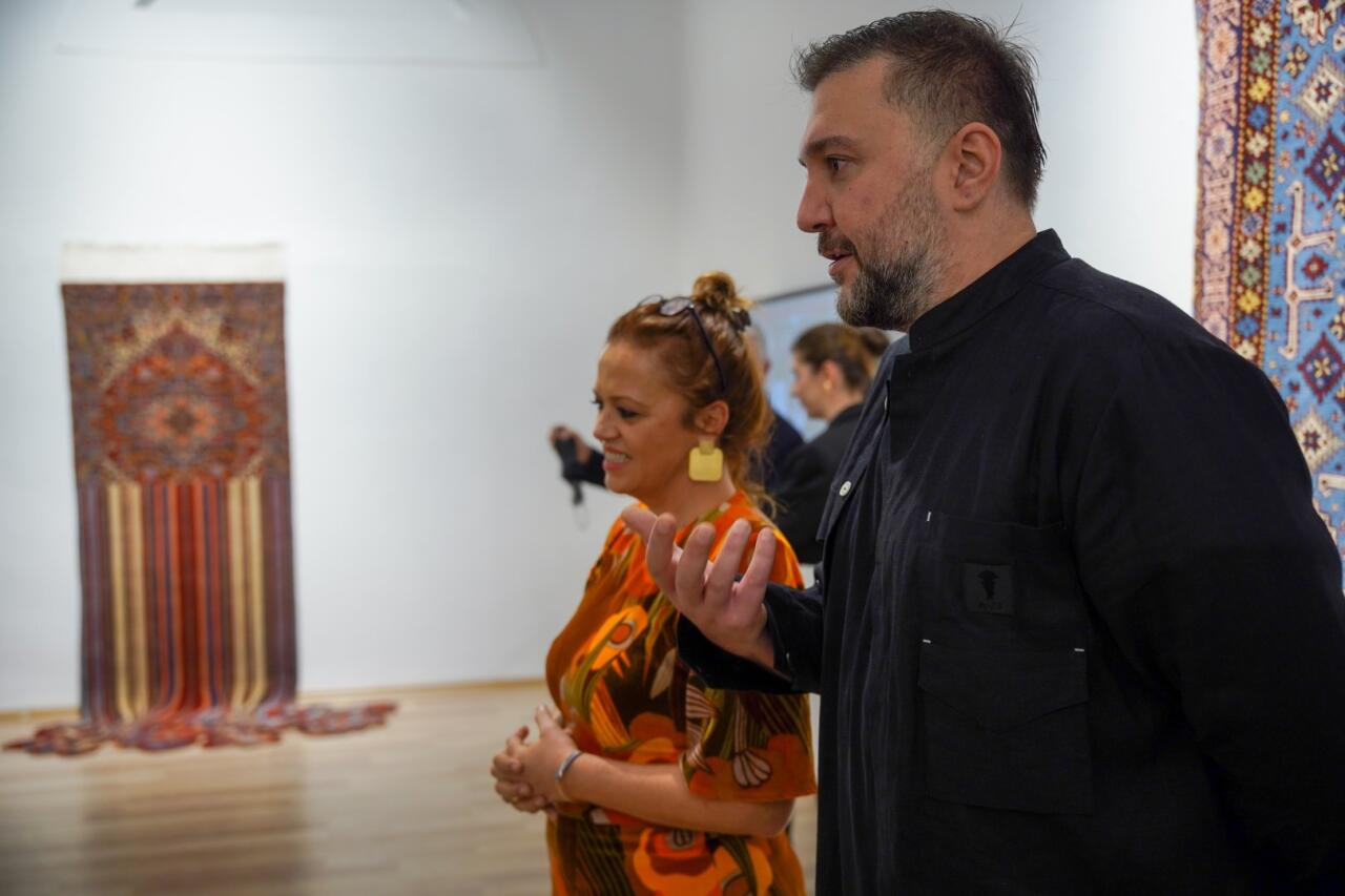 В Тиране состоялось открытие выставки ковров "Азерхалча"