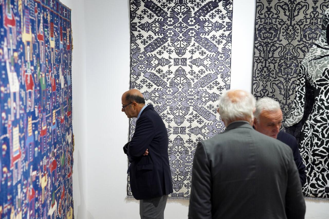 В Тиране состоялось открытие выставки ковров "Азерхалча"