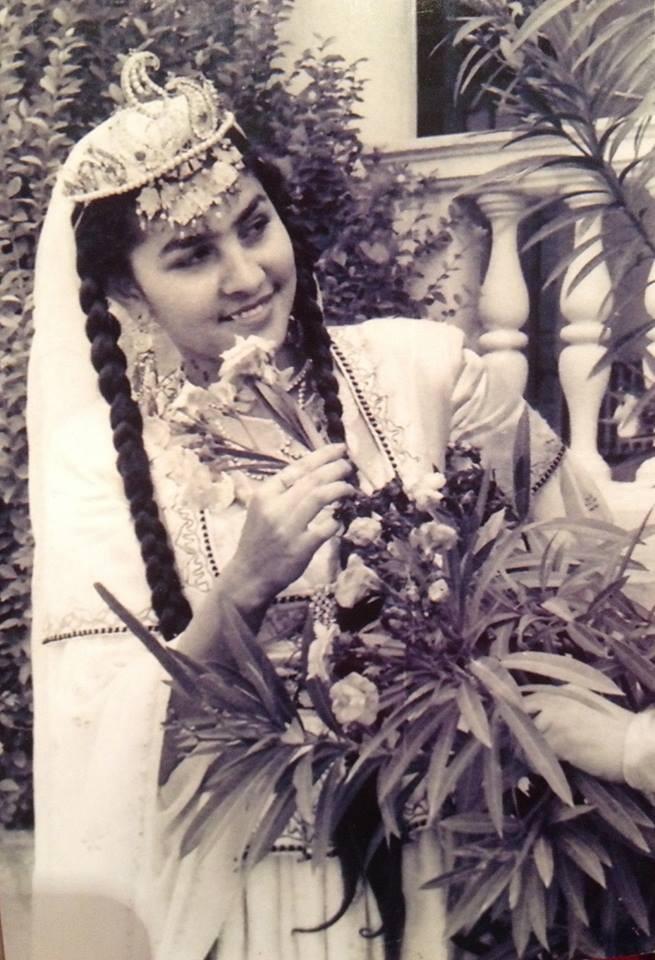 "Белый цветок" Роза Джалилова - выступление перед Сталиным, открытка от Фиделя Кастро, в суровом режиме Саддама Хусейна