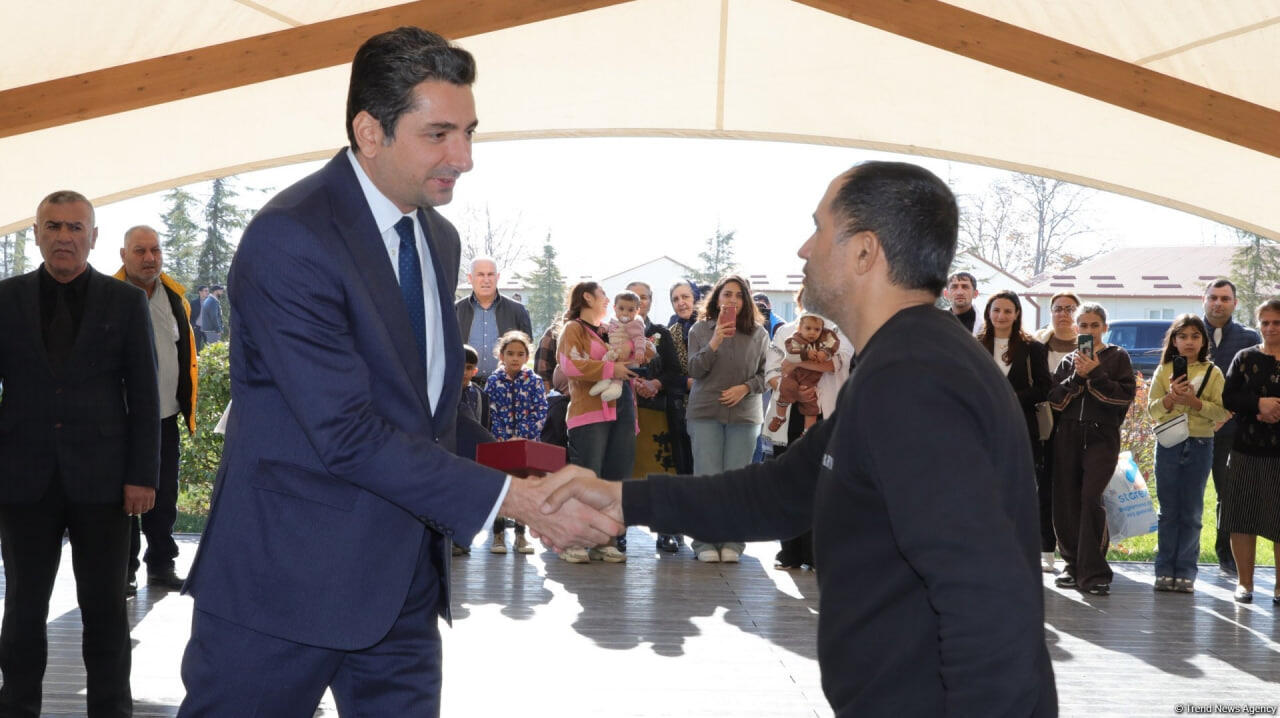 В Ходжалы вернулись ещё 25 семей бывших вынужденных переселенцев