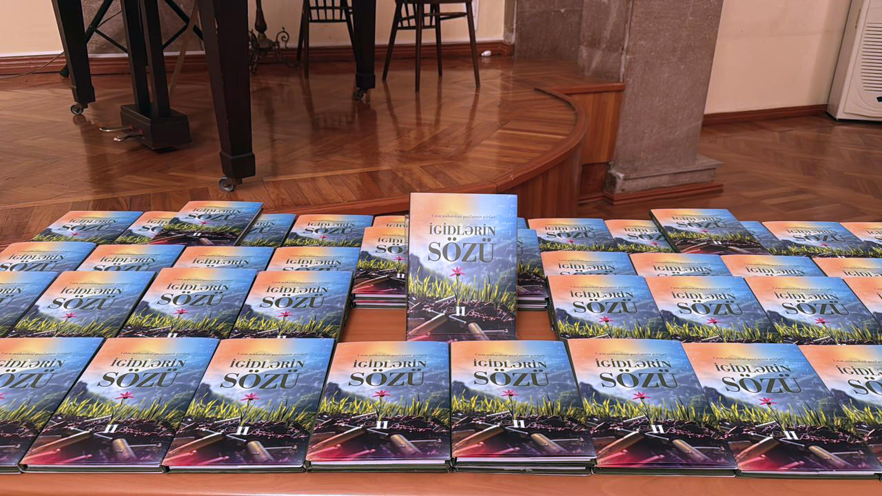 Презентована вторая антология известного послевоенного проекта "İgidlərin Sözü"