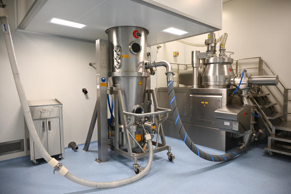 Президент Ильхам Алиев принял участие в открытии предприятия по производству лекарственных препаратов